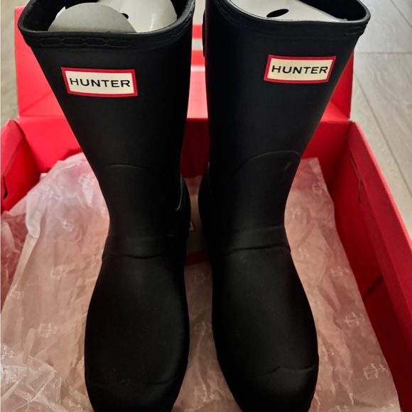 Hunter Black Adjustable Short Boots - Picture 1 of 5
